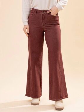 Judy Blue High-Rise wide leg retro jeans